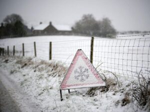 UK snow alert as 10cm set to fall in parts as wintry blast sweeps nation – Coventry Telegraph