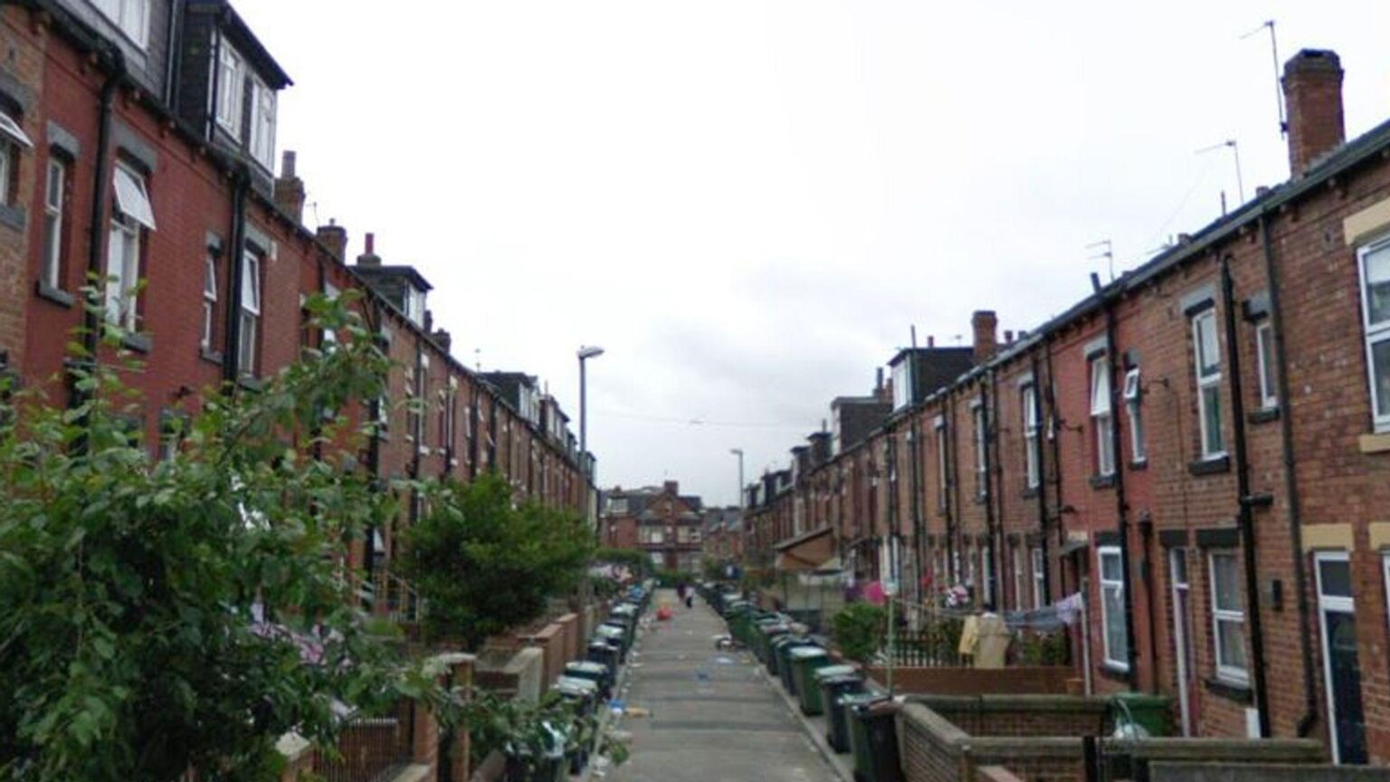 Leeds street fight stabbing murder accused appears in court – BBC