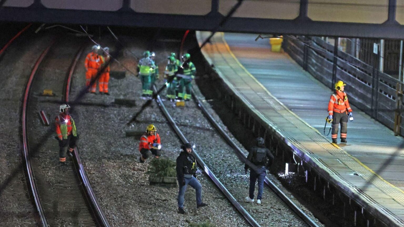British man charged over mass stabbing attack on a train in England. Here’s what we know – CNN