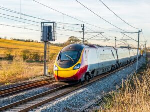 ‘Do not travel north of Preston’ warning issued by railways as UK braces for wild Storm Amy weekend – Lancashire Evening Post