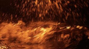 House fire that saw Stoke-on-Trent street cordoned off started ‘within the walls’ – Yahoo News UK