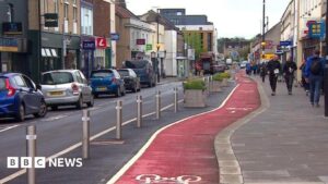 Appeal after motorcyclist hit two pedestrians in Leicester city centre – BBC