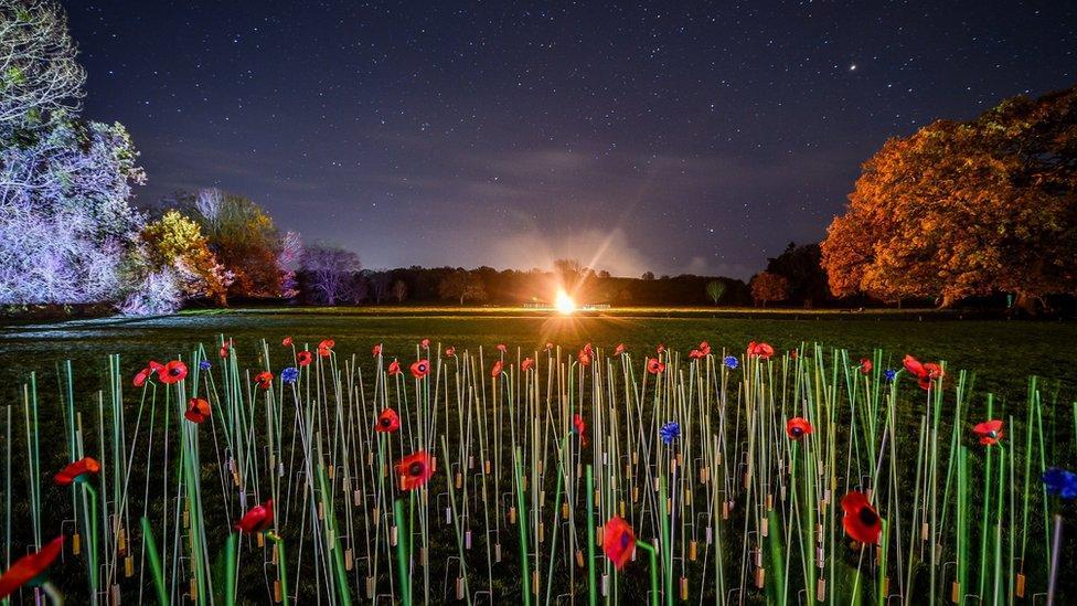 Newport marks Remembrance Sunday with parade and reflection – Yahoo News UK
