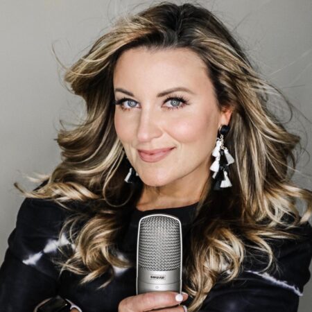 Kelly Sutton Named Host Of Absolute Radio Country’s The Nashville Show – MusicRow.com