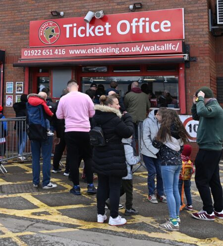 WALSALL TICKETS ON SALE TO SEASON TICKET HOLDERS FROM NOON ON TUESDAY – Northampton Town FC